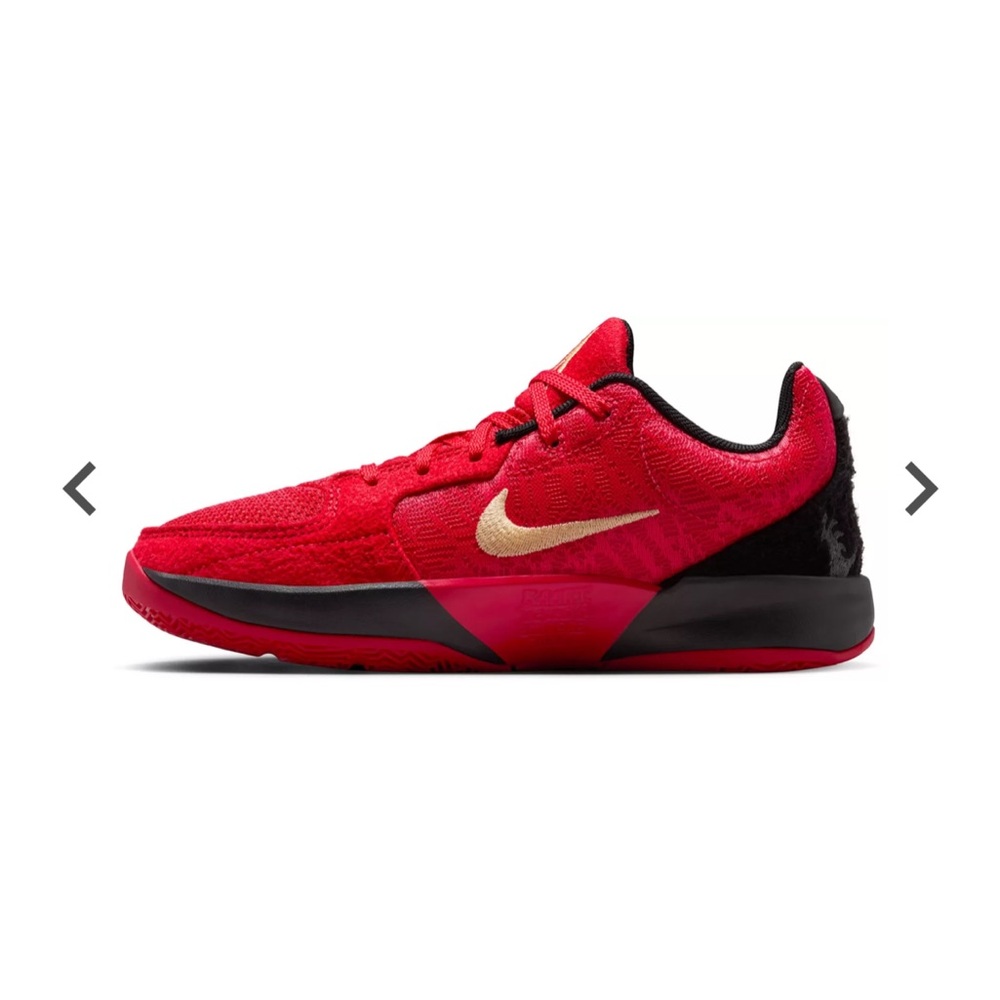 NEW NIKE KYRIE SNEAKERS VARIOUS SIZES